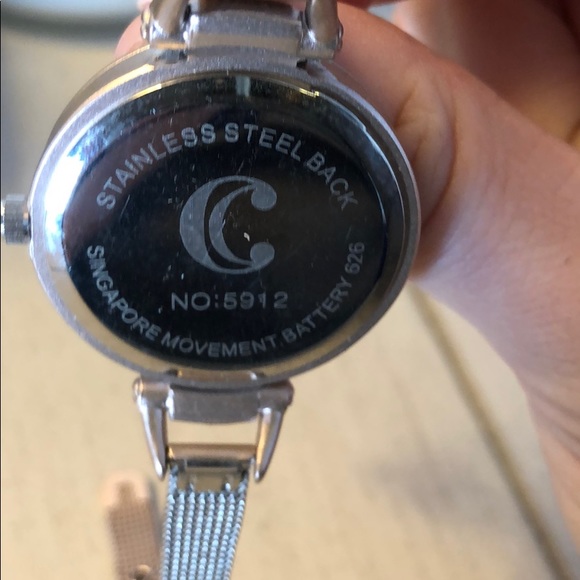 Stylish watch - Picture 3 of 3